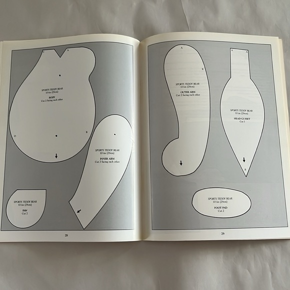 NWT Bearers of Memories Vol 2 Patterns Make Teddy Bears Scouts Baseball BOOK - Picture 17 of 17